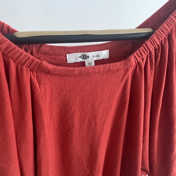 D Studio Dolman Sleeve Top - Picture 2 of 5